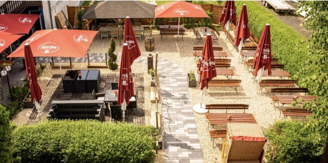 Rhoenblick Landhotel - Restaurant - Countrypub Petersberg  Exterior photo